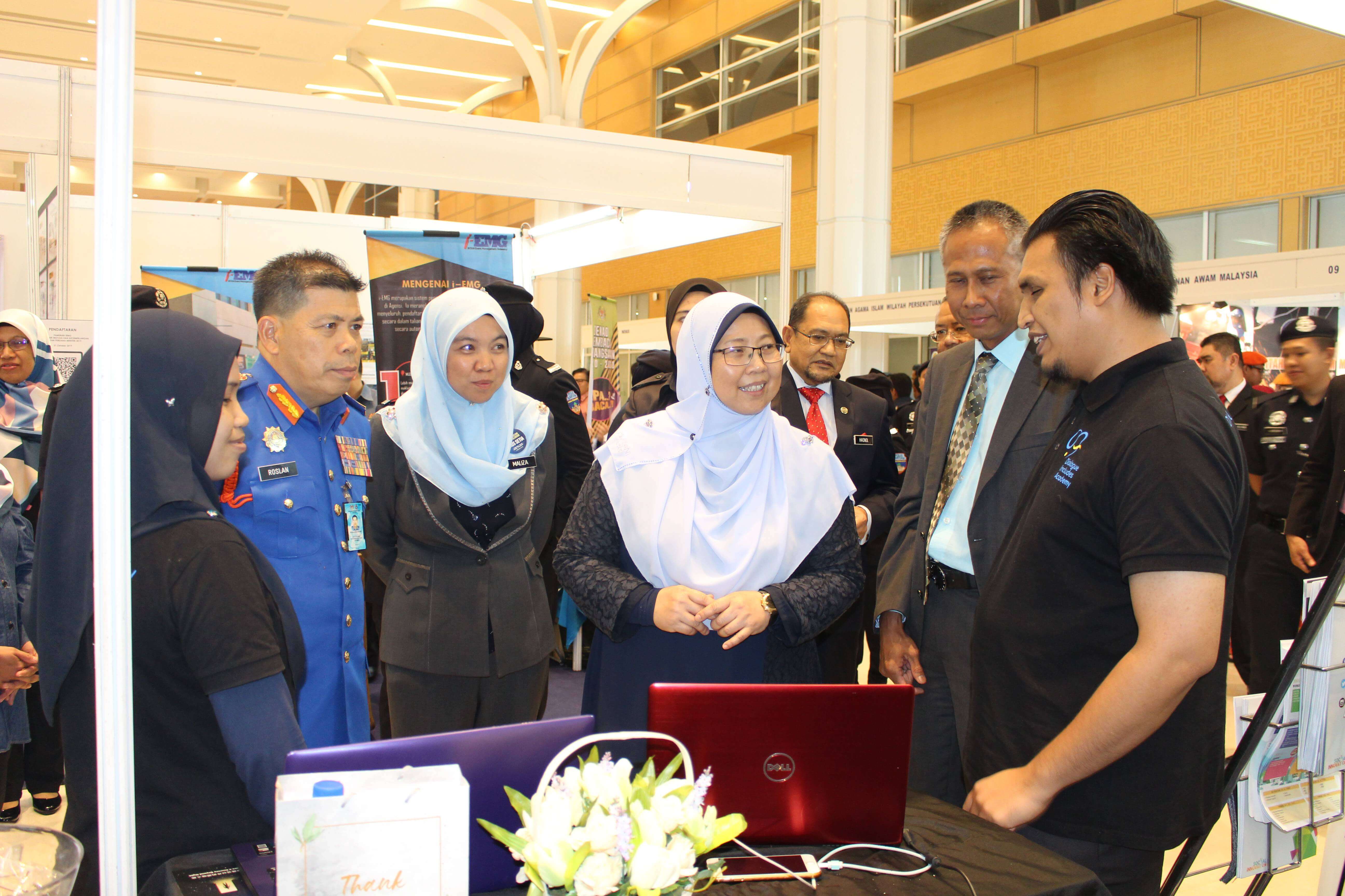 Hari Inovasi dan Kecemerlangan 2019 with Agensi Inovasi Malaysia